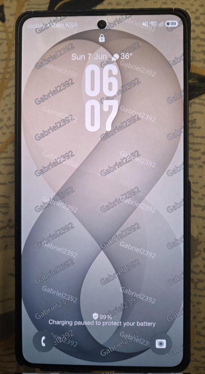 RDdZ1811gAG01k72.jpg